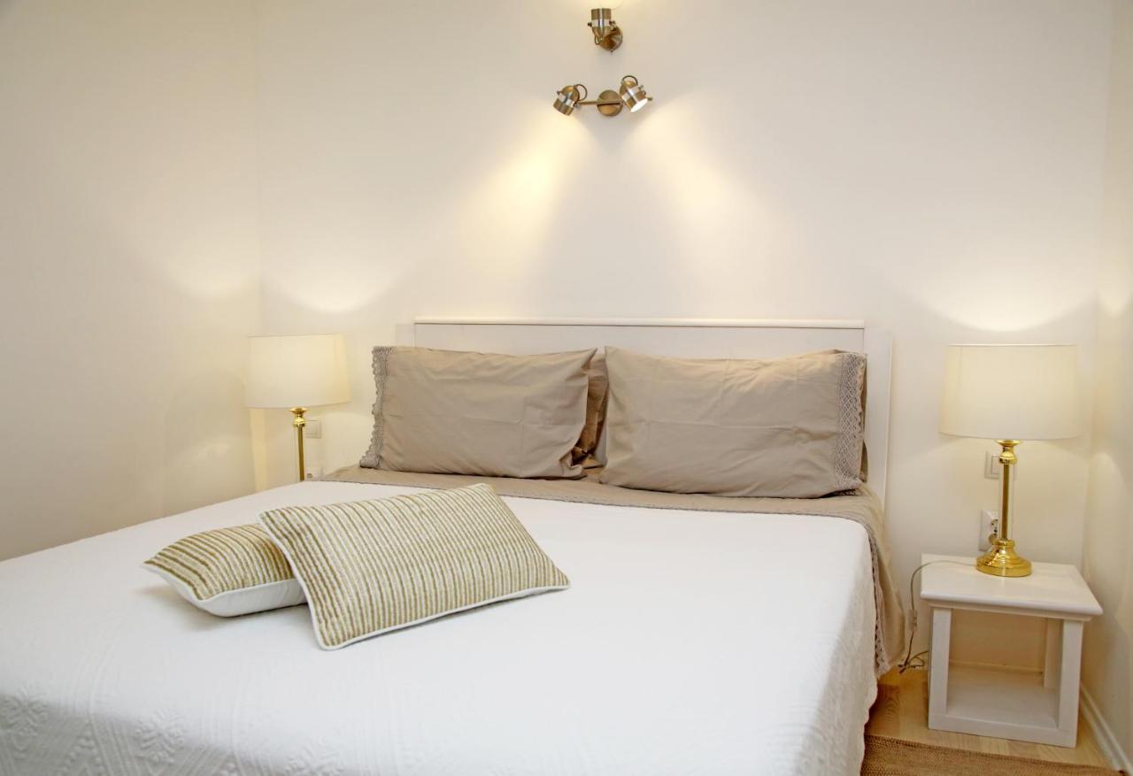 Swan City Apartment & Room Sibenik Bagian luar foto