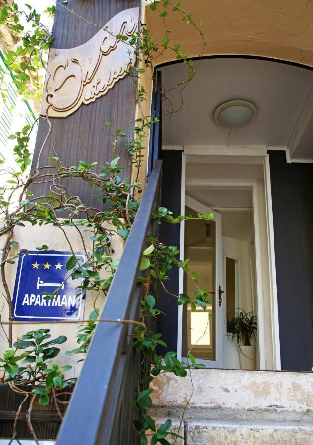 Swan City Apartment & Room Sibenik Bagian luar foto