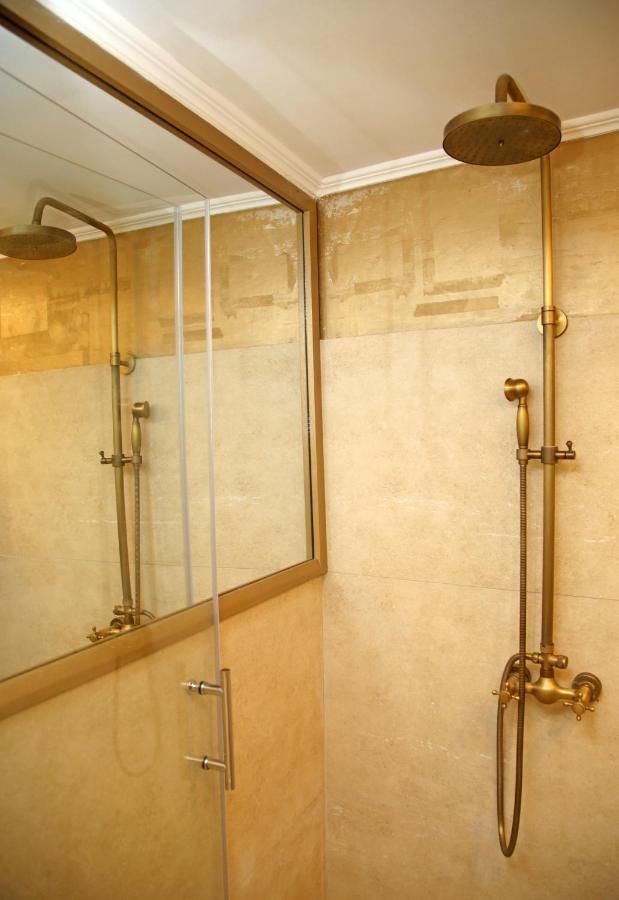 Swan City Apartment & Room Sibenik Bagian luar foto
