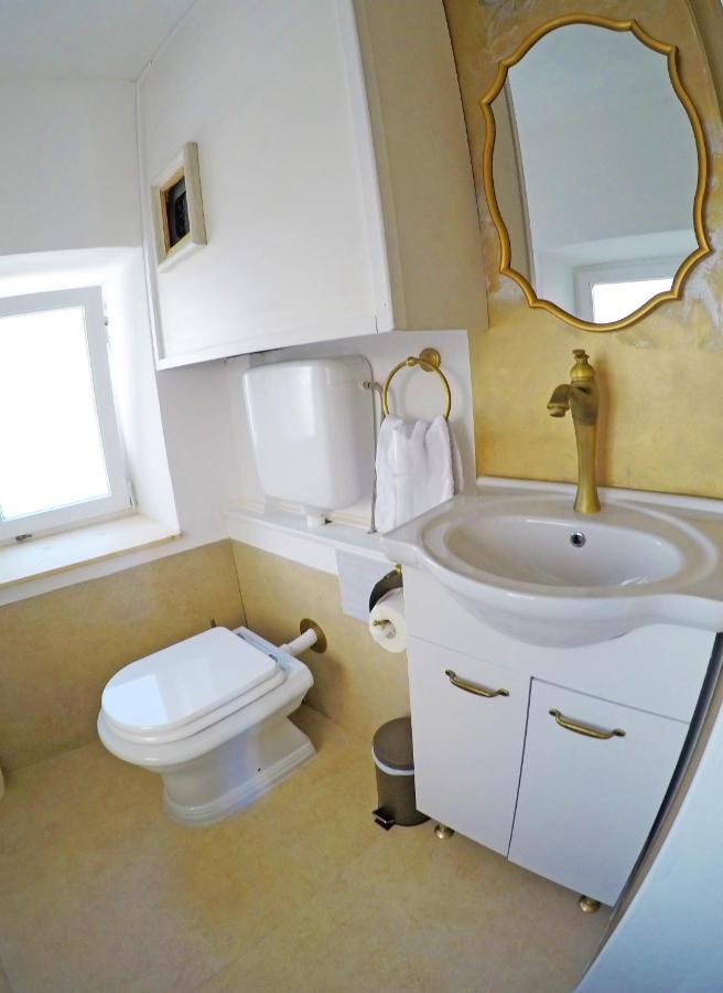 Swan City Apartment & Room Sibenik Bagian luar foto